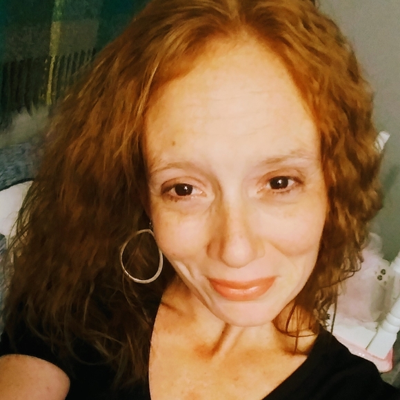 Meet your Posher, Annie - Picture 2 of 13